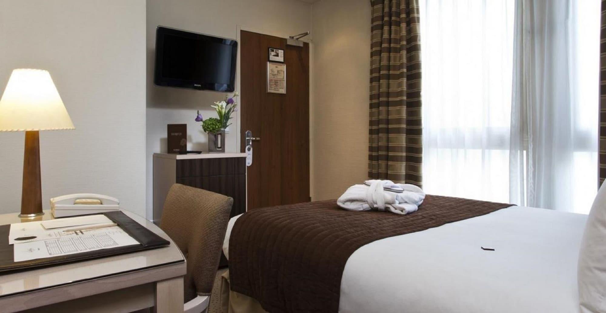 Hotel Le Pera Париж Екстер'єр фото